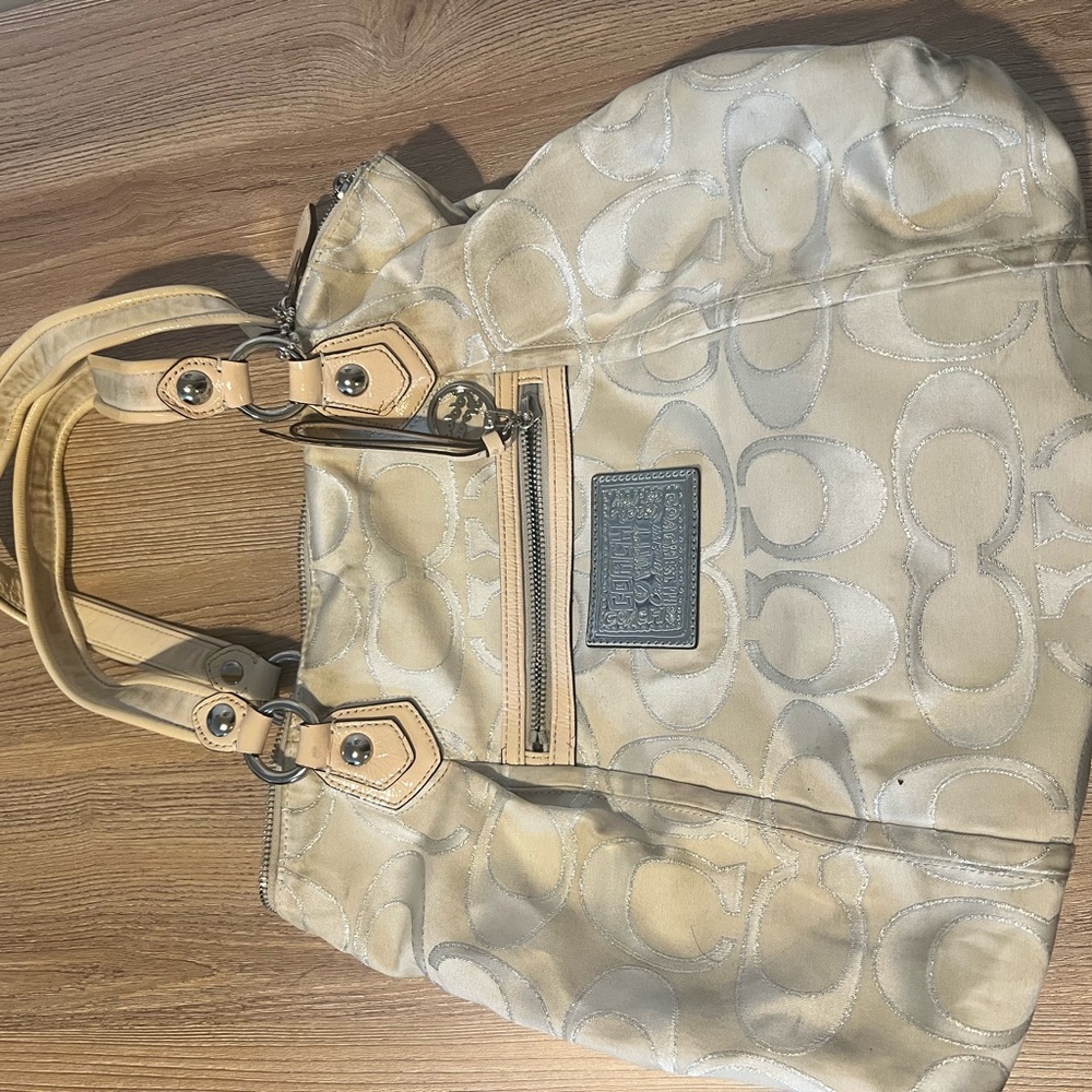 Coach White and Beige Signature Tote Bag